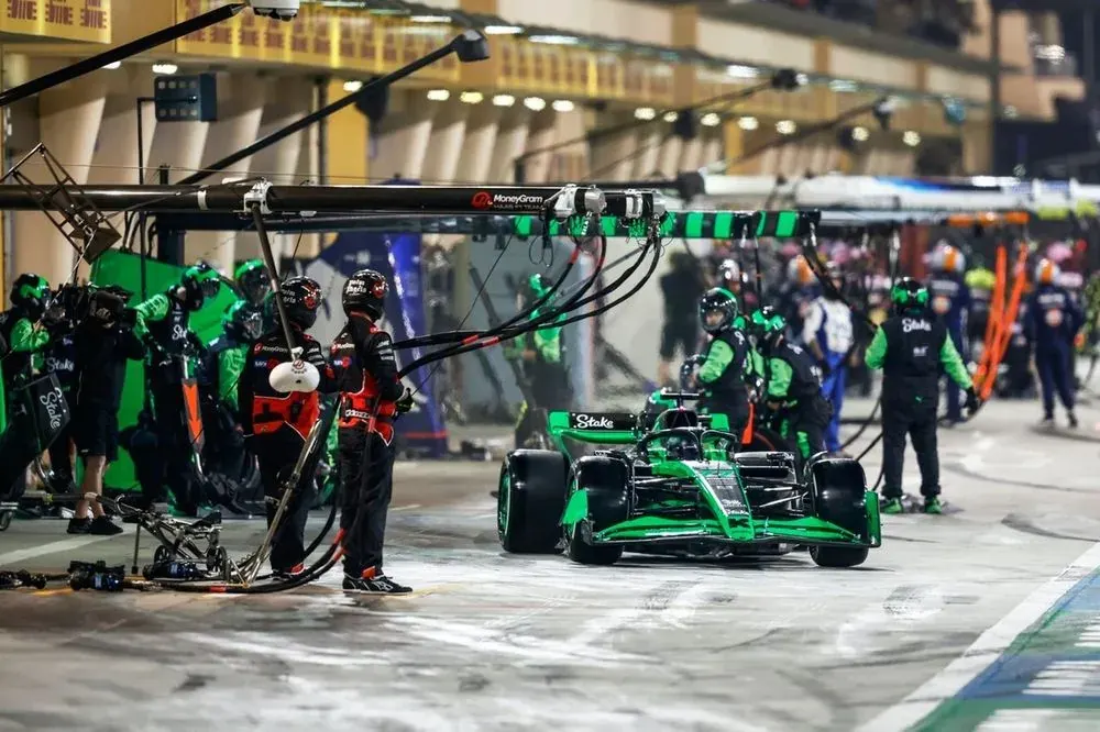 Η Στρατηγική των Pit Stop στην F1: Ο Αγώνας Μέσα στον Αγώνα