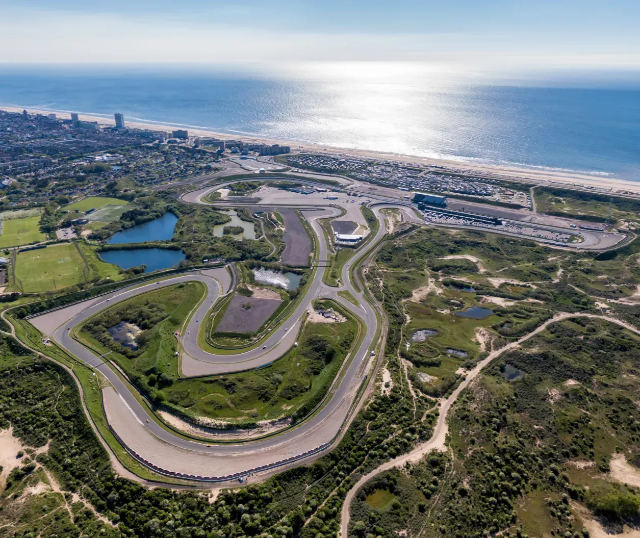 Ο Piastri Κατακτά το Zandvoort, η McLaren Θριαμβεύει στο Πορτοκαλί Χάος