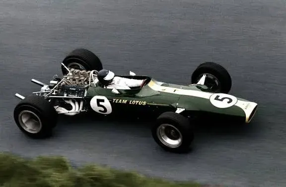 Lotus 49 (1967): Η Επανάσταση που Άλλαξε τη Formula 1
