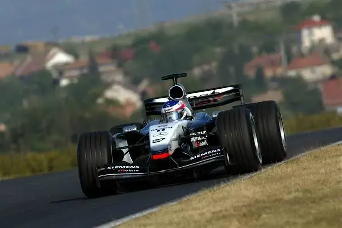 Πόσο δυνατός ήταν ο Kimi Raikkonen το 2003: εικόνα 1
