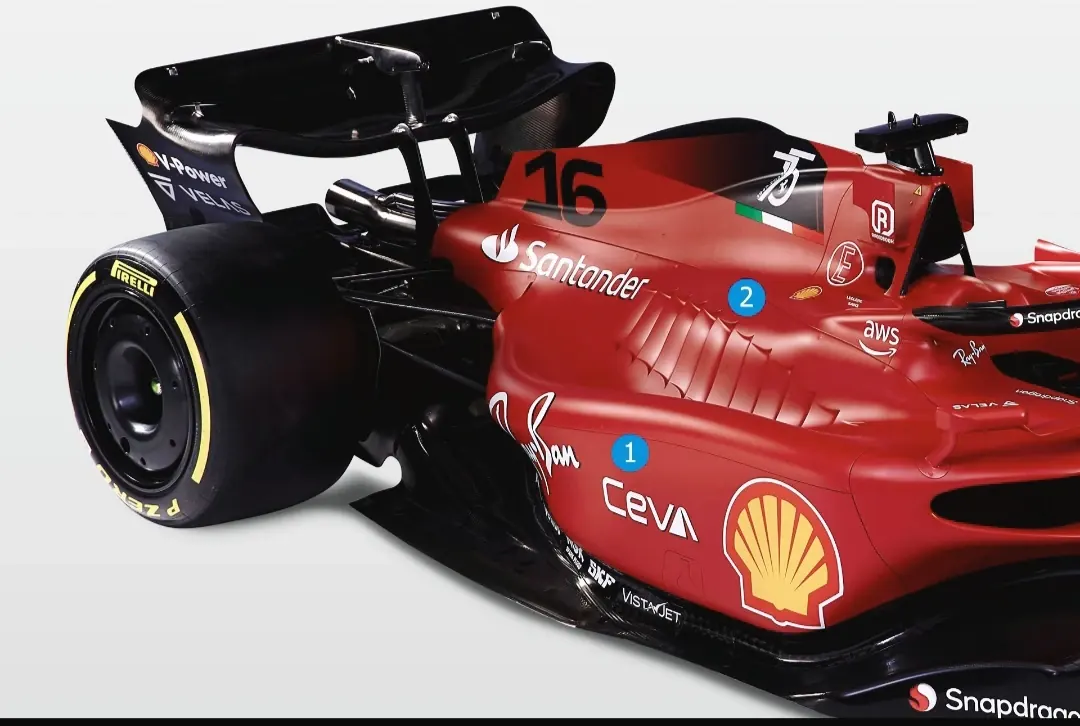 Ferrari F1-75 εναντίον Mercedes W13: φωτογραφία 2 από 2